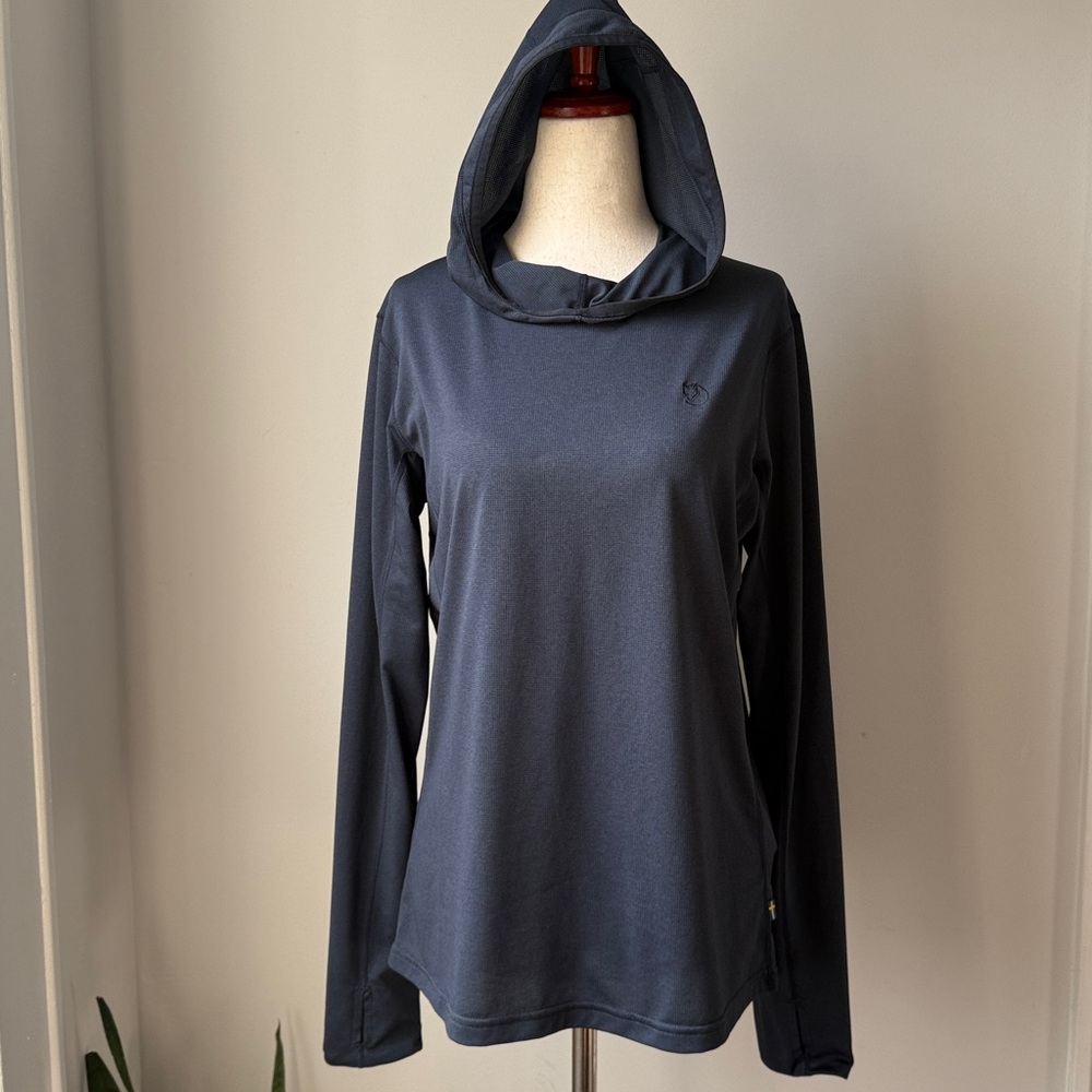 Fjallraven Long Sleeve Hooded Tee in Dark Navy Athletic Performance Top